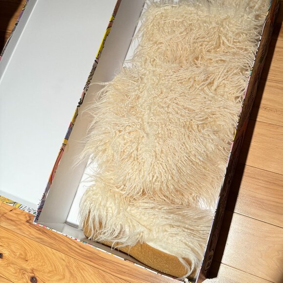 Jeffrey Campbell Fluffy-ok Shaggy Fur Sherpa Over Knee High Boots Yeti 8.5 9 - Picture 6 of 9